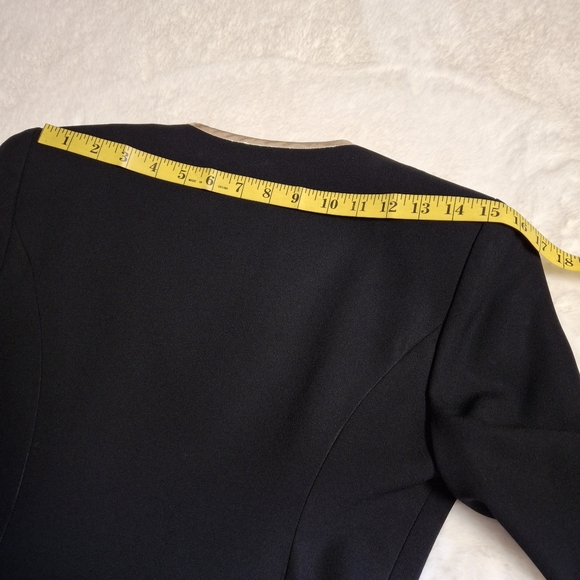 Vintage Rimini Black with Gold Trim Long Sleeve Blazer   Women Size 4 - Picture 14 of 16